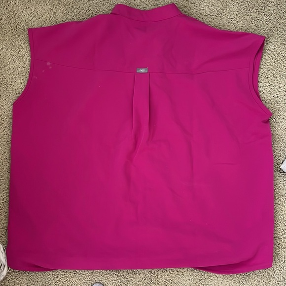 Figs Rafaela scrub top Raspberry Sorbet size XL - Picture 2 of 4